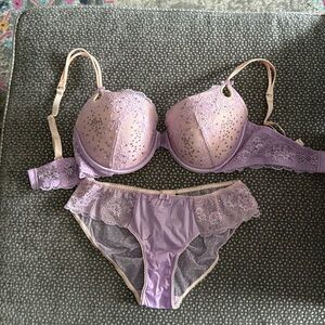 Victorias Secret push up bra